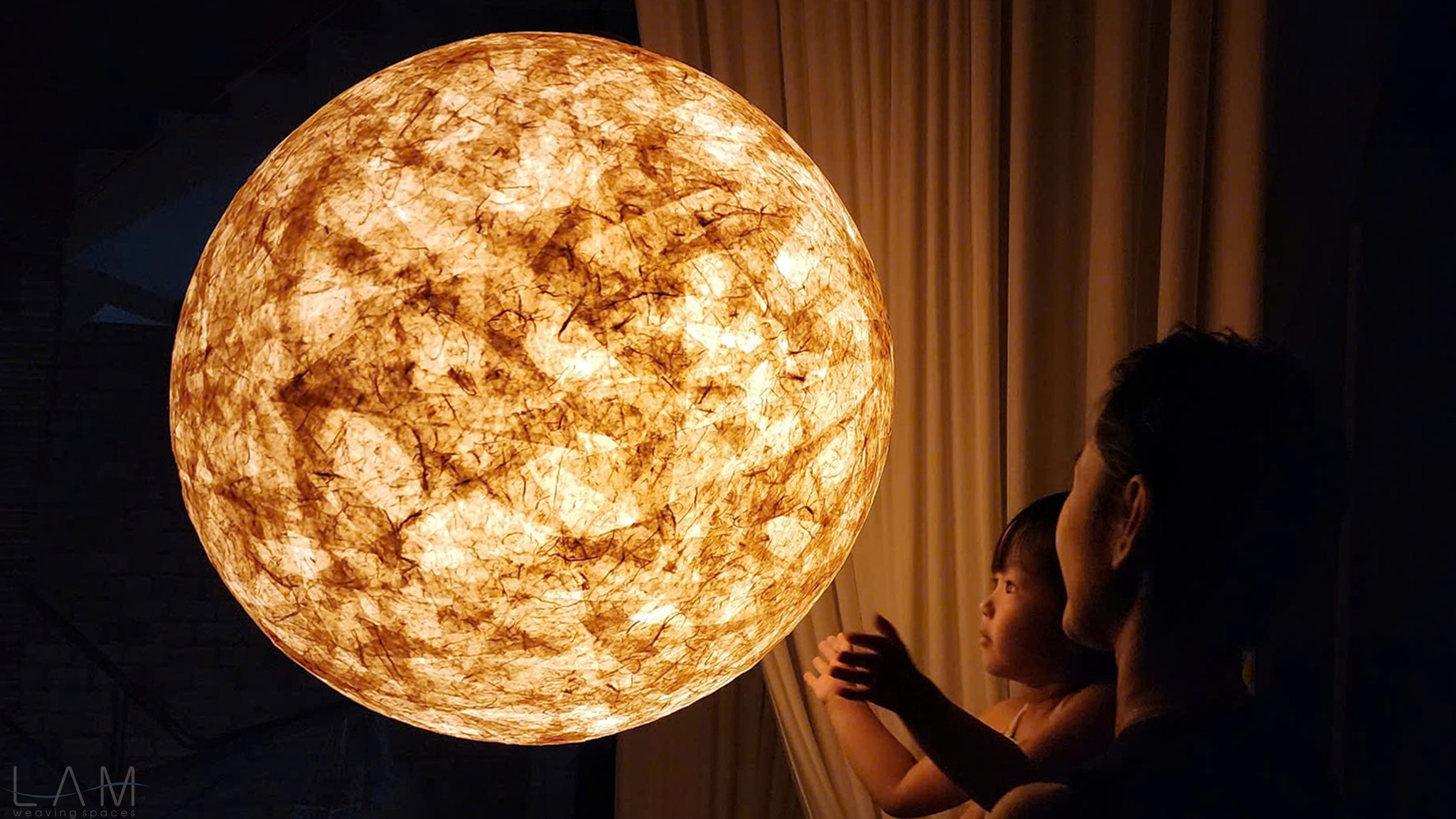 Moon Lamp, Đèn Mặt Trăng